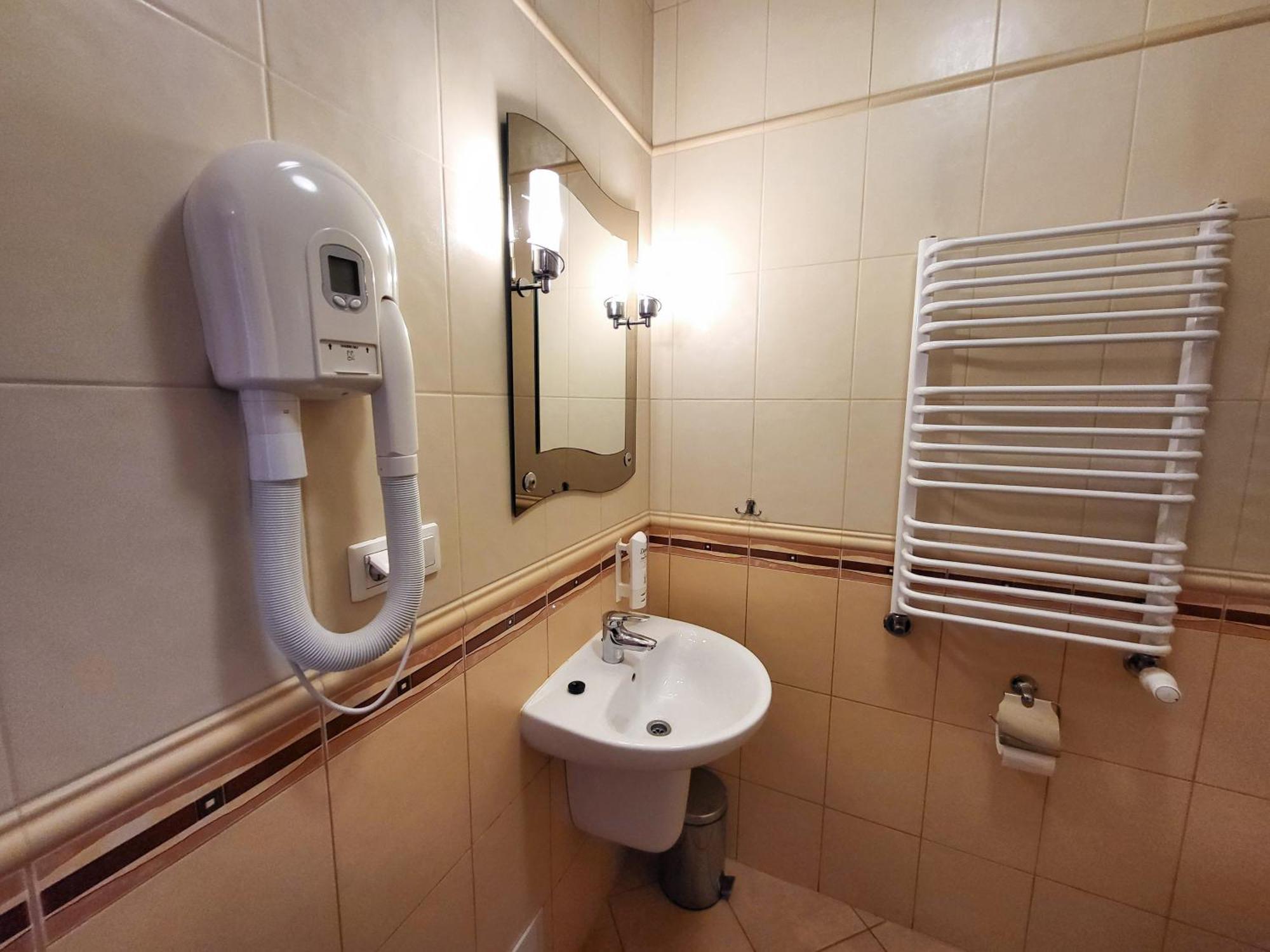 Hotel Hesperus Międzyrzec Podlaski 外观 照片