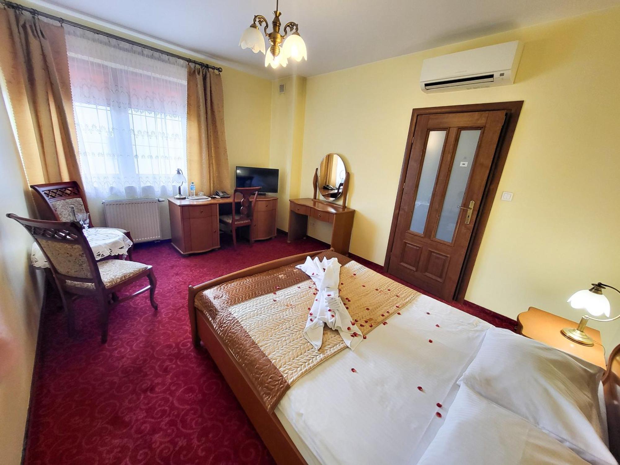 Hotel Hesperus Międzyrzec Podlaski 外观 照片
