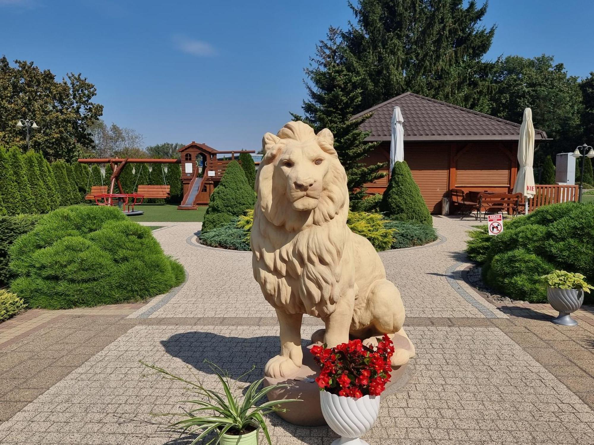 Hotel Hesperus Międzyrzec Podlaski 外观 照片